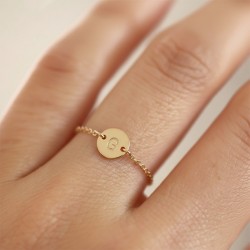Bague personnalisée pampille 8mm – Initiale gravée